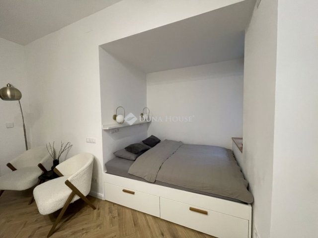 Eladó téglalakás, Budapesten, VI. kerületben 189.9 M Ft