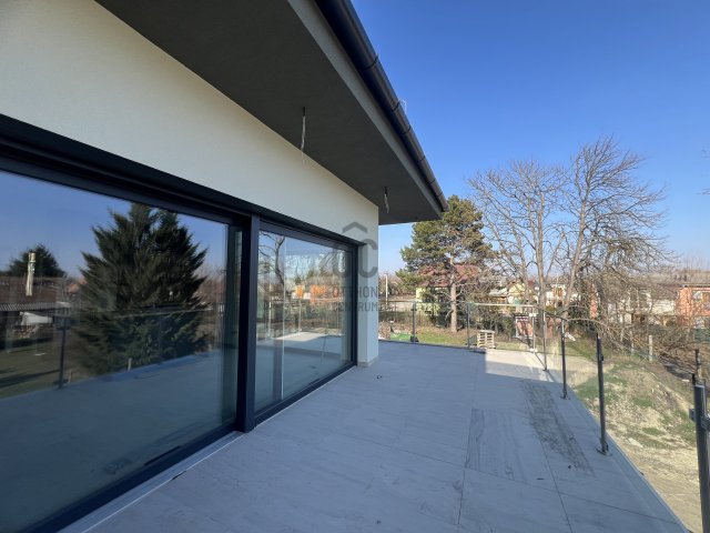 Eladó téglalakás, Szigetszentmiklóson 80.4 M Ft, 2 szobás