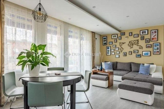 Eladó téglalakás, Budapesten, VI. kerületben 119 M Ft, 3 szobás