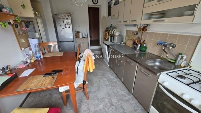 Eladó családi ház, Mendén 36.6 M Ft, 2 szobás