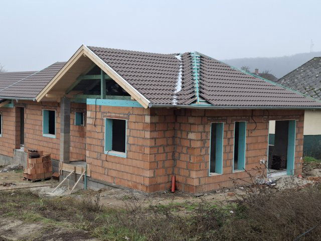 Eladó téglalakás, Mendén, Rét utcában 79.9 M Ft, 3 szobás