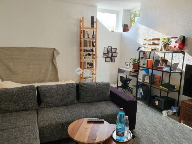 Eladó családi ház, Nagykovácsiban 225 M Ft, 5 szobás