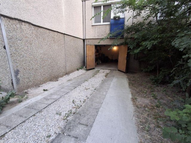 Eladó garázs, Tatabányán 10.8 M Ft / költözzbe.hu