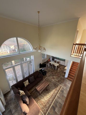 Eladó családi ház, Hegyeshalomban 165 M Ft, 6 szobás