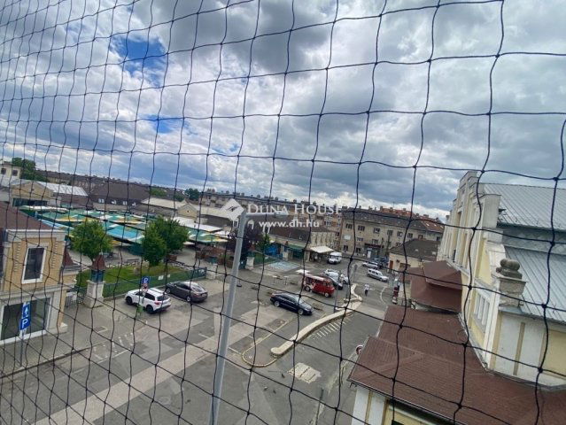 Eladó téglalakás, Budapesten, XX. kerületben 62.9 M Ft, 2 szobás