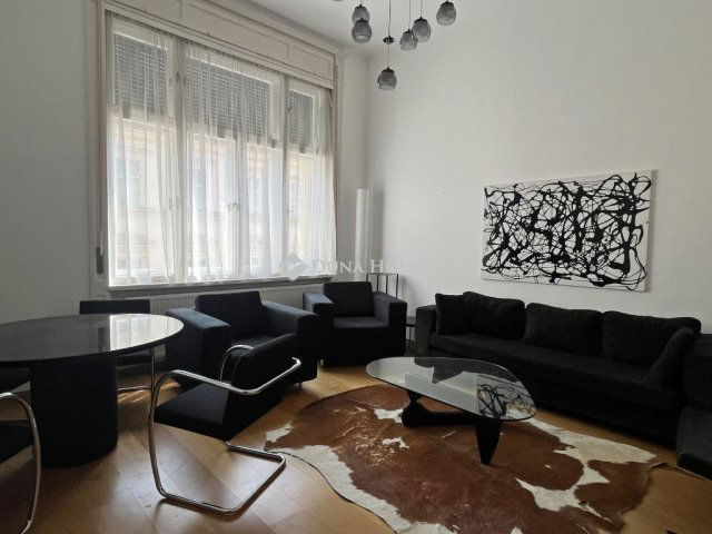 Kiadó téglalakás, albérlet, Budapesten, V. kerületben, 1 szobás