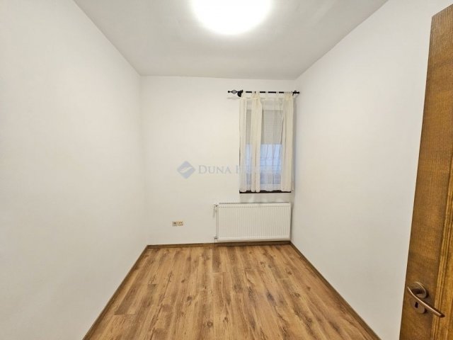 Eladó családi ház, Üllőn 114.8 M Ft, 4 szobás
