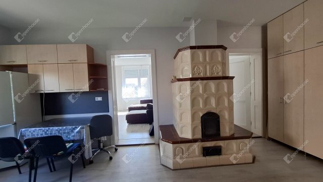 Eladó ikerház, Debrecenben 84.9 M Ft, 3 szobás