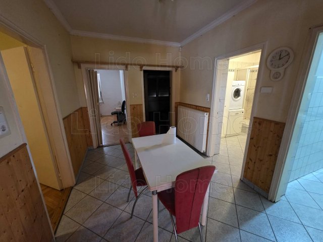 Eladó családi ház, Balatonbogláron 94.99 M Ft, 4 szobás