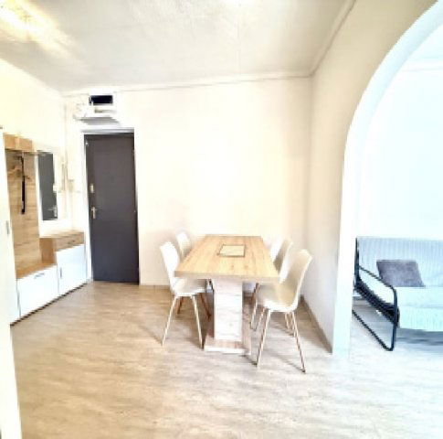 Eladó panellakás, Dunakeszin 95 M Ft, 3 szobás