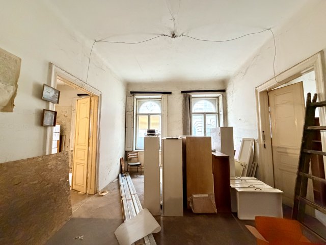 Eladó téglalakás, Budapesten, VI. kerületben 101 M Ft, 4 szobás