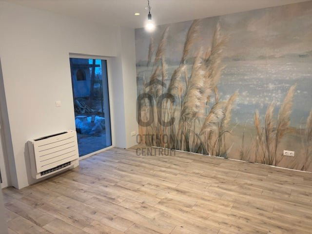 Eladó téglalakás, Siófokon 90.412 M Ft, 3 szobás