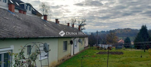 Eladó téglalakás, Bázakerettyén 9.9 M Ft, 2 szobás