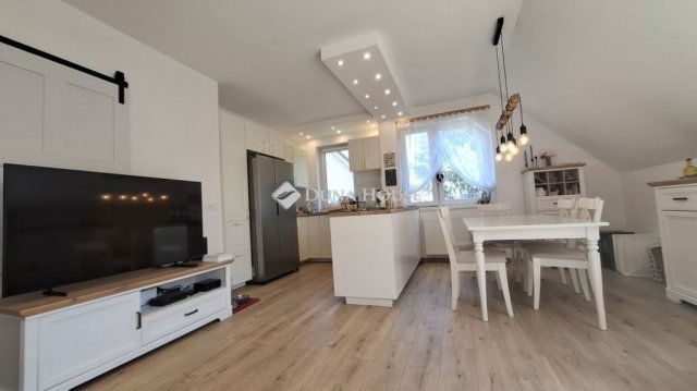 Eladó téglalakás, Budapesten, III. kerületben 212.9 M Ft