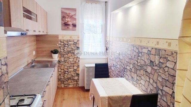 Eladó téglalakás, Nagykanizsán 34.9 M Ft, 2 szobás