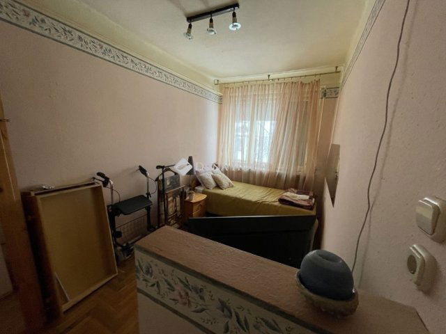 Eladó családi ház, Veresegyházon 90 M Ft, 4 szobás