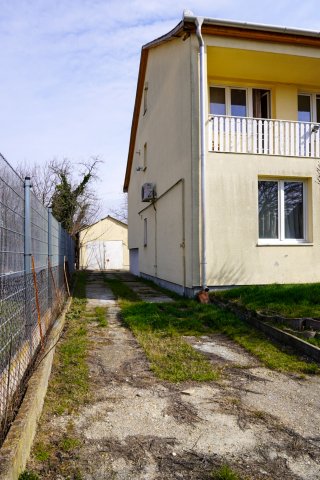 Eladó családi ház, Szigetszentmiklóson 87.6 M Ft, 3 szobás