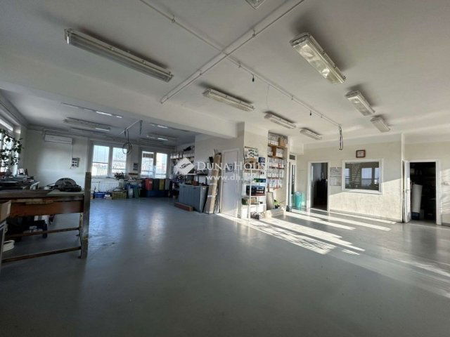 Eladó ipari ingatlan, Budapesten, XX. kerületben 179.9 M Ft