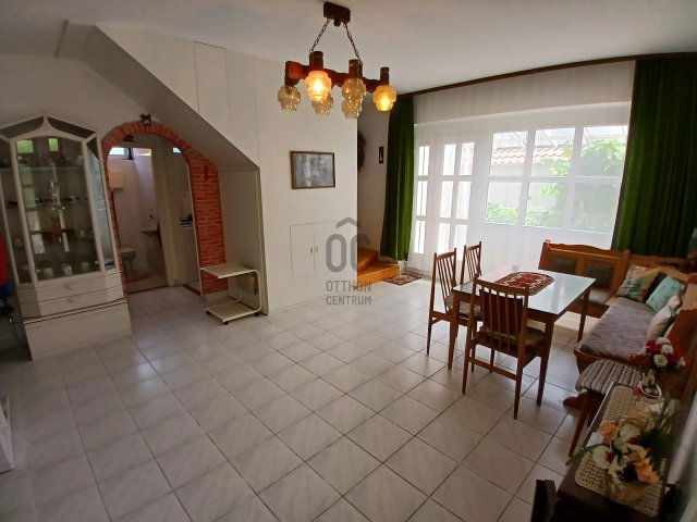 Eladó családi ház, Hajdúszoboszlón 84.9 M Ft, 5 szobás