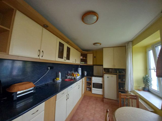 Eladó ikerház, Pécsett, Csákány utcában 29 M Ft, 2 szobás