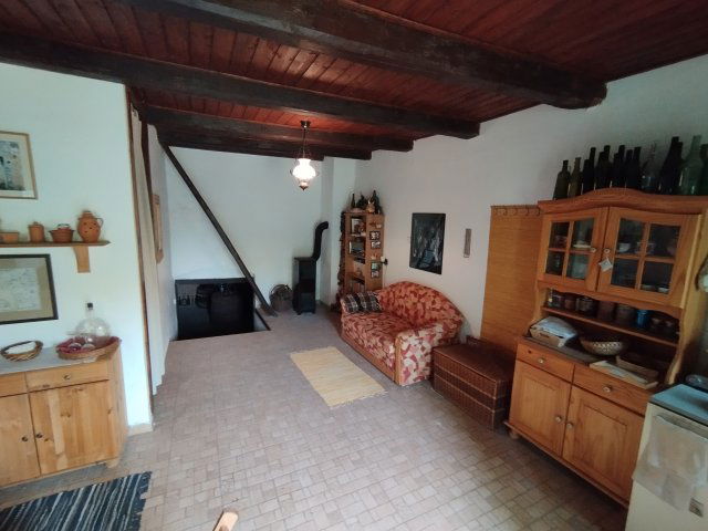Eladó mezogazdasagi ingatlan, Bakonygyiróton 12.8 M Ft
