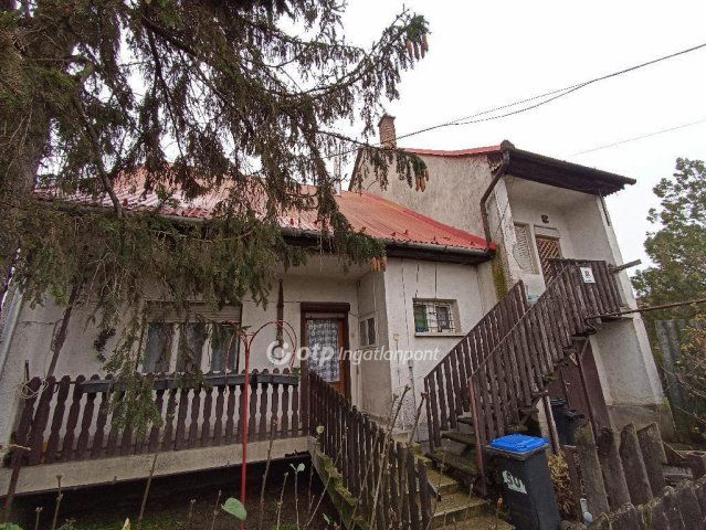 Eladó családi ház, Jászapátiban 34.9 M Ft, 5 szobás
