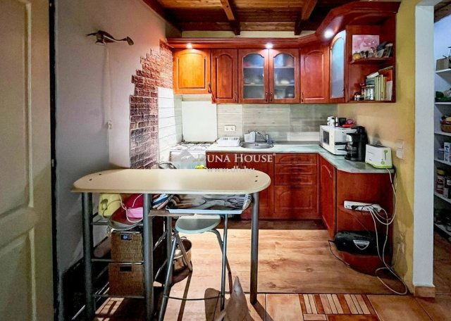 Eladó családi ház, Ádándon 39.9 M Ft, 3 szobás