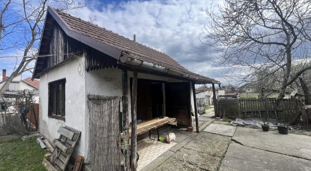 Eladó családi ház, Sarkadon 34.9 M Ft, 3 szobás