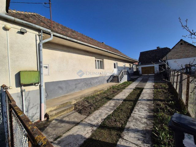 Eladó családi ház, Környén, Szabadság utcában 47.8 M Ft