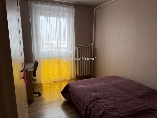 Eladó panellakás, Budapesten, IV. kerületben 78 M Ft, 4 szobás