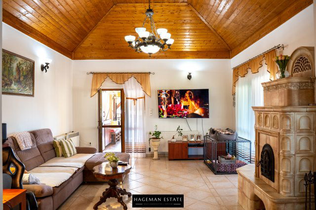 Eladó családi ház, Polgárdin 175 M Ft, 5+1 szobás