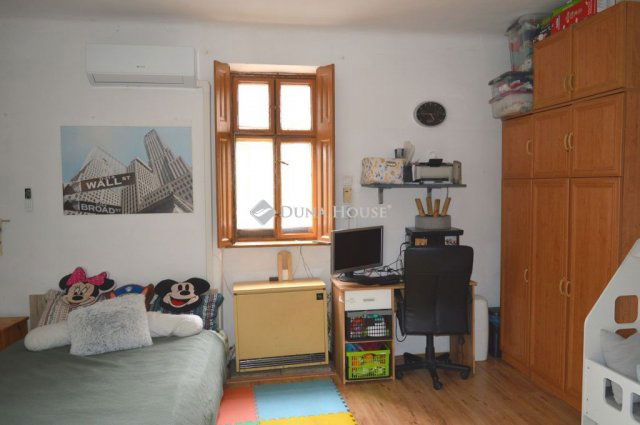Eladó családi ház, Debrecenben 85 M Ft, 5 szobás