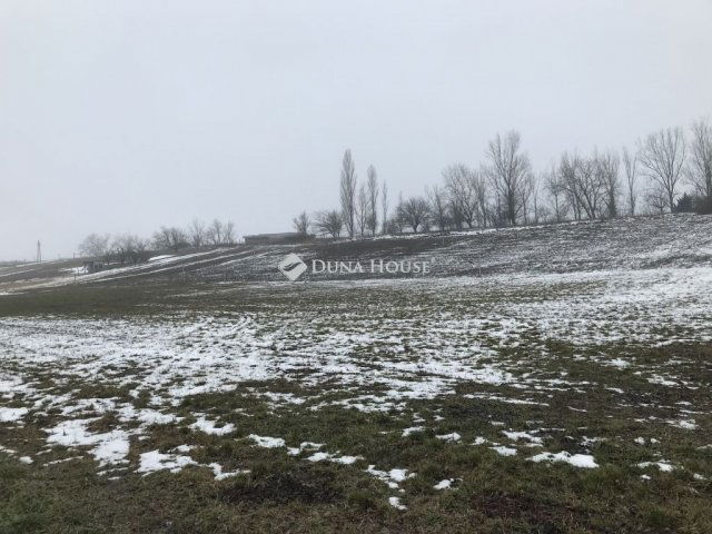 Eladó telek, Fehérvárcsurgón 9.5 M Ft / költözzbe.hu