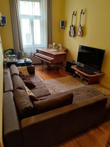 Eladó téglalakás, Szegeden 14.5 M Ft, 1 szobás