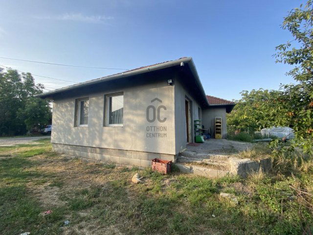 Eladó családi ház, Abonyban 31 M Ft, 4 szobás