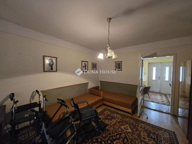 Eladó családi ház, Úrhidán 58 M Ft, 3 szobás