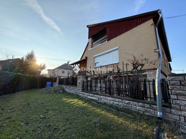 Eladó családi ház, Kesztölcön 75 M Ft, 3 szobás