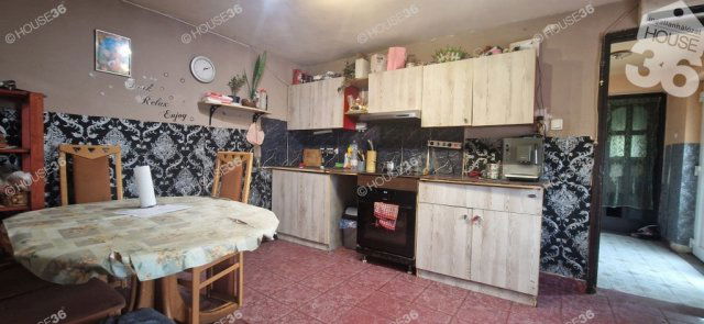 Eladó családi ház, Tiszaugon 16.5 M Ft, 3 szobás