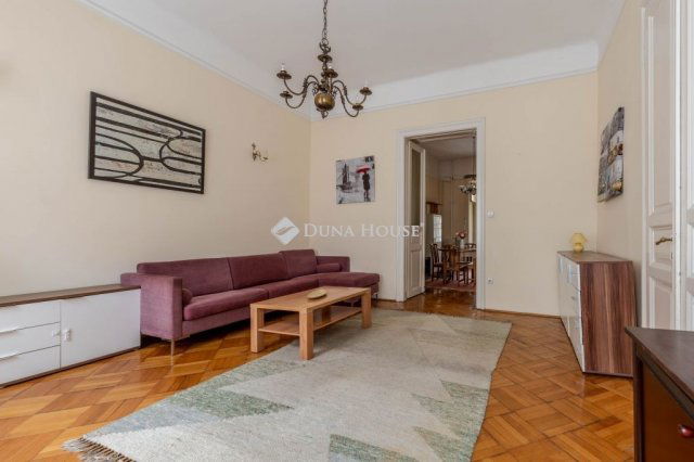 Eladó téglalakás, Budapesten, VIII. kerületben 150 M Ft