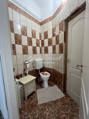 Eladó ipari ingatlan, Budapesten, XXII. kerületben 199.999 M Ft