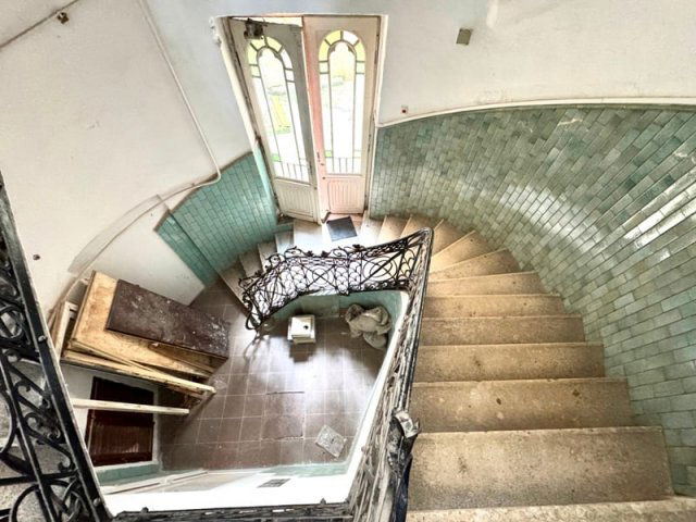 Eladó családi ház, Pécsett 19.9 M Ft, 5 szobás