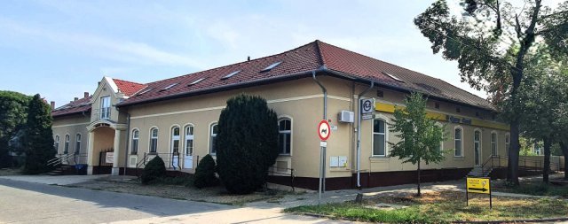 Eladó hotel, Gyomaendrődön 225 M Ft, 16+1 szobás