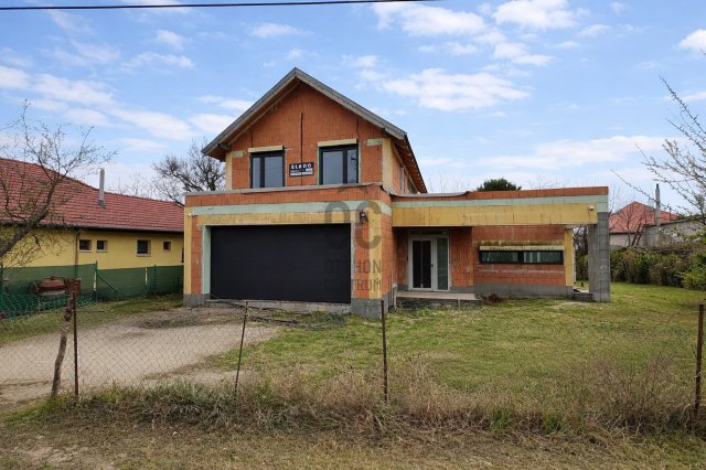 Eladó családi ház, Budapesten, XVII. kerületben 190 M Ft