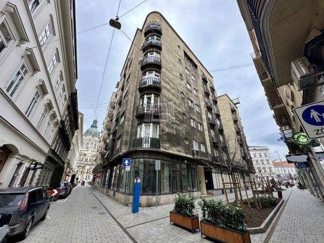 Kiadó téglalakás, albérlet, Budapesten, VI. kerületben