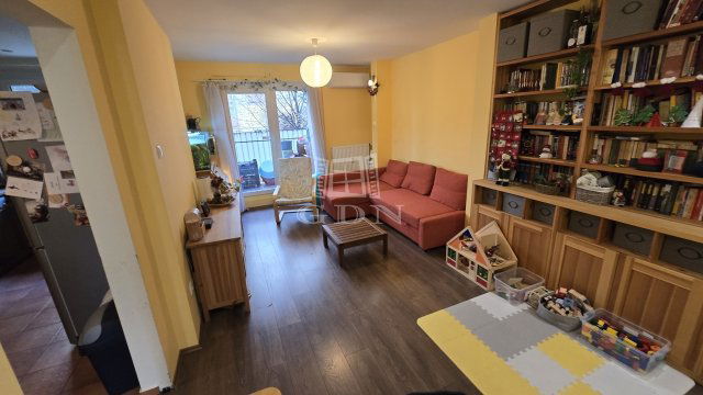 Eladó panellakás, Budapesten, III. kerületben 88 M Ft, 3 szobás