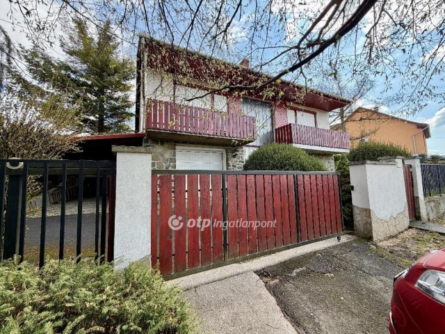 Eladó családi ház, Salgótarjánban 62 M Ft, 4 szobás