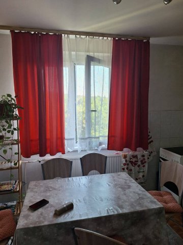 Eladó téglalakás, Ajkán 39.9 M Ft, 1+2 szobás