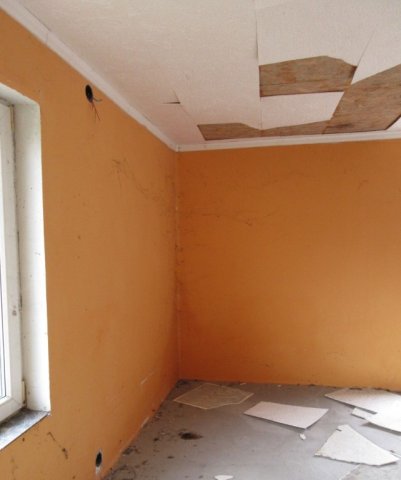 Eladó családi ház, Ácson 13 M Ft, 2 szobás
