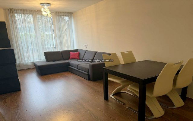 Kiadó téglalakás, albérlet, VIII. kerületben, Corvin sétányon