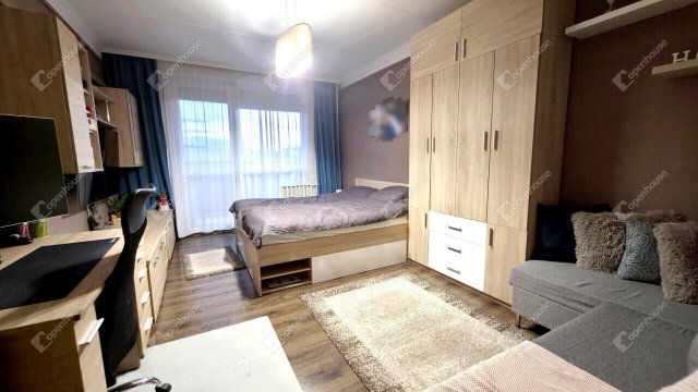 Eladó panellakás, Miskolcon 33.9 M Ft, 2 szobás